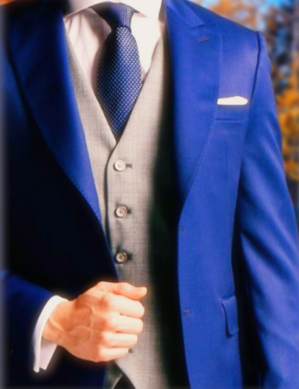 traje azul cobalto media etiqueta